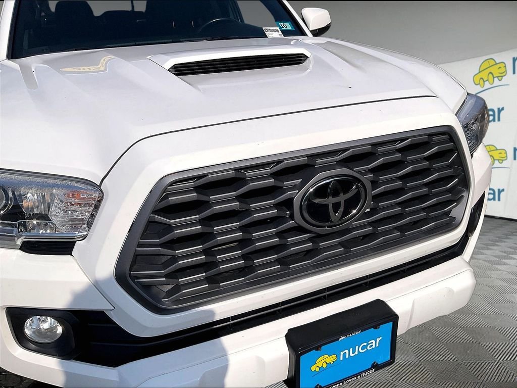 Used 2022 Toyota Tacoma TRD Sport w/ Technology Package AWD/4WD image 30