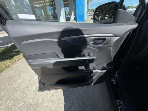 Used 2023 Honda Ridgeline Sport image 21