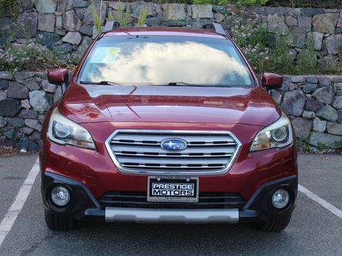 Used 2015 Subaru Outback 2.5i Premium AWD/4WD image 3