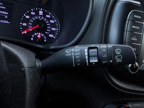 Used 2020 Kia Soul LX FWD image 35