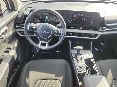 Used 2023 Kia Sportage LX AWD/4WD image 11