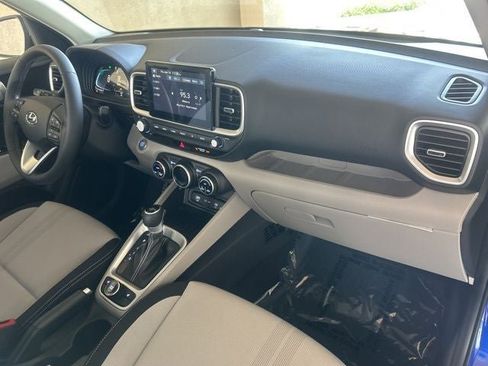 New 2026 Hyundai Venue SEL FWD image 36