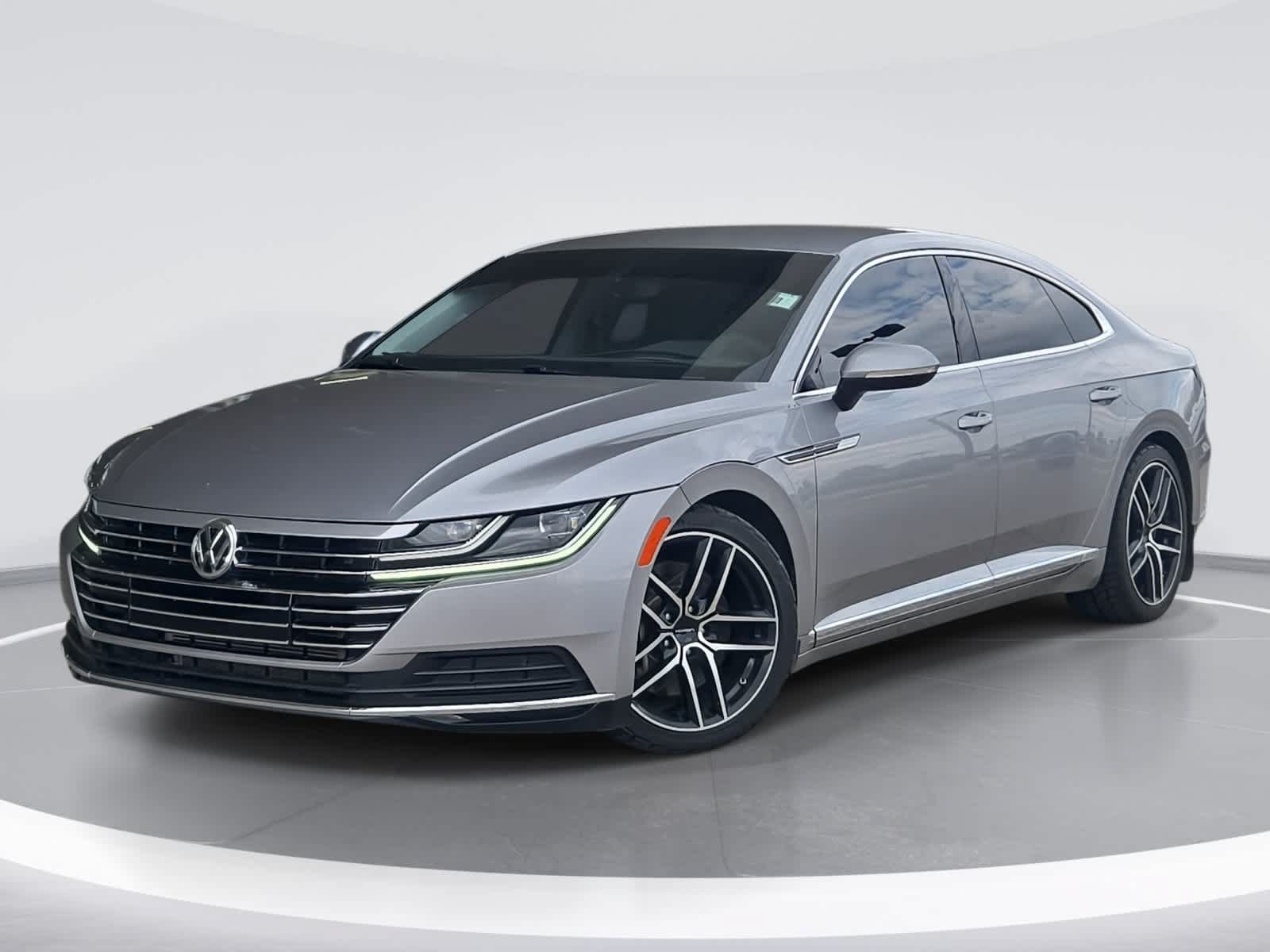 Used 2020 Volkswagen Arteon SE FWD image 1