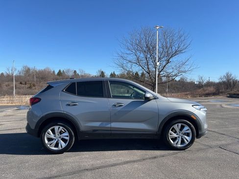 Used 2025 Buick Encore GX Preferred image 3
