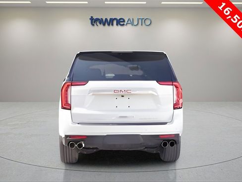 Used 2024 GMC Yukon Denali image 7