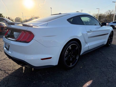 Used 2019 Ford Mustang GT Premium w/ Equipment Group 401A RWD image 13
