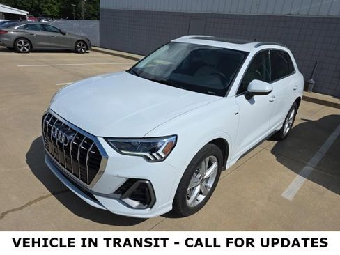 Used 2023 Audi Q3 2.0T Premium Plus w/ Premium Plus Package AWD/4WD image 1