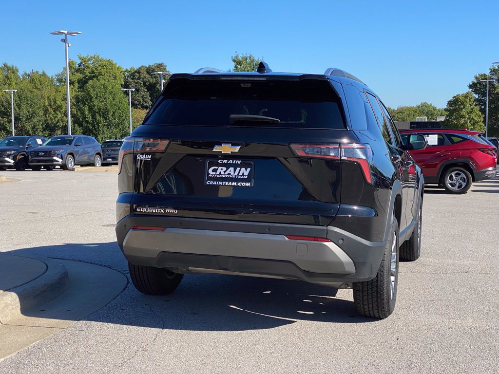 Used 2025 Chevrolet Equinox LT w/ Convenience Package II AWD/4WD image 8