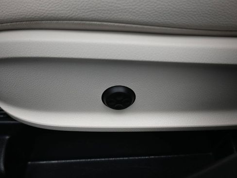 Used 2021 Mercedes-Benz GLA 250 4MATIC image 13