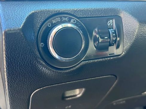 Used 2016 Chevrolet Cruze LS FWD image 17