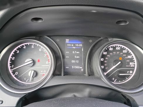 Used 2024 Toyota Camry SE image 11