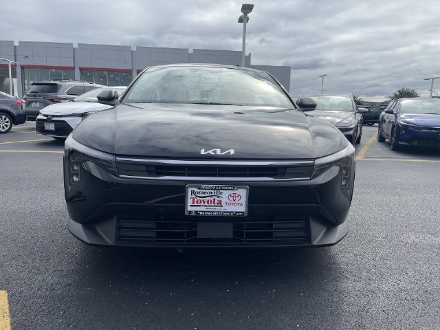 Used 2025 Kia K4 FWD image 11