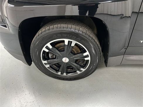Used 2017 GMC Terrain SLT w/ Open Road Package image 19