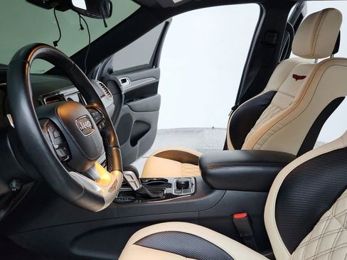 Used 2018 Jeep Grand Cherokee Trackhawk image 14