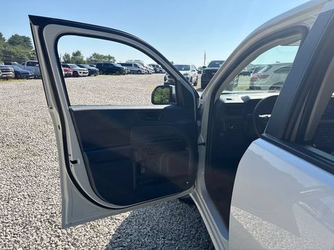 Certified 2025 Ford Maverick Lobo AWD/4WD image 24