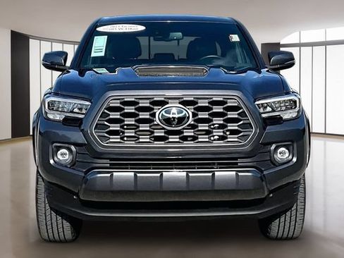 Used 2023 Toyota Tacoma TRD Sport w/ Technology Package AWD/4WD image 2