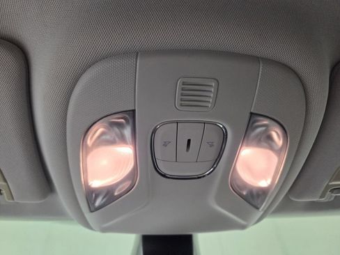 Used 2020 Jeep Compass Latitude FWD image 14