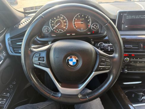 Used 2017 BMW X5 xDrive40e image 12