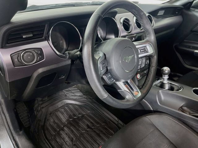 Used 2017 Ford Mustang Coupe RWD image 10
