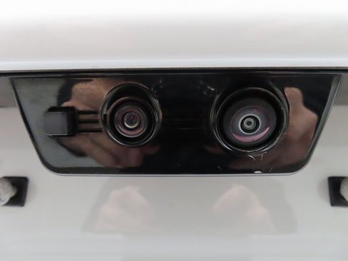 Used 2025 GMC Yukon AT4 Ultimate image 32