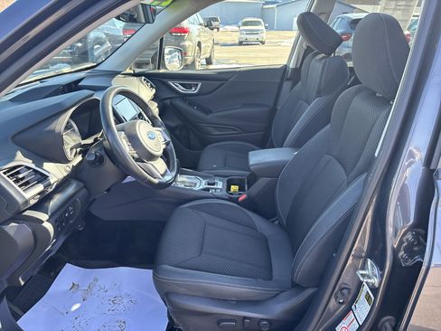 Used 2020 Subaru Forester Premium image 12