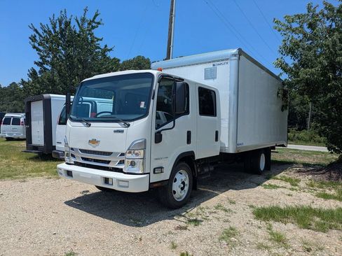 New 2026 Chevrolet Low Cab Forward RWD image 5