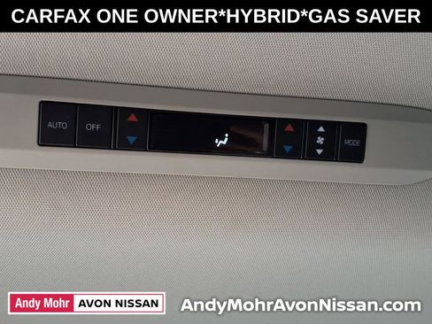 Used 2025 Toyota Sienna XLE FWD image 33