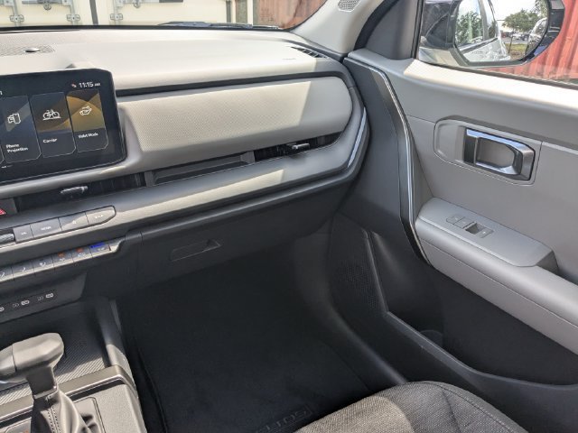 New 2027 Kia Seltos S FWD image 17