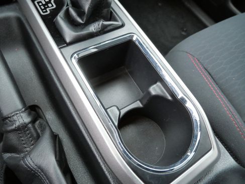 Certified 2019 Toyota Tacoma SR5 image 31