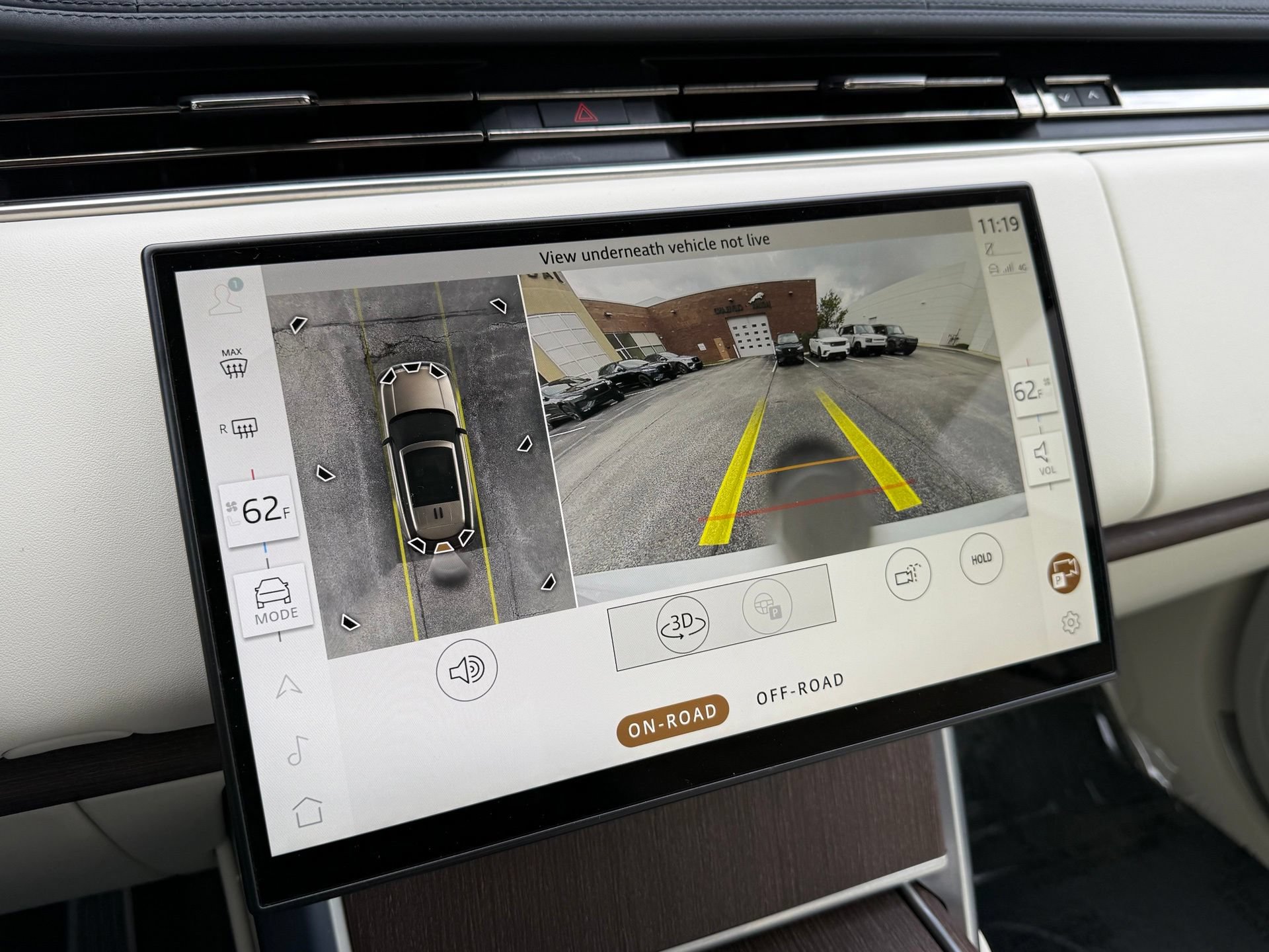 Certified 2025 Land Rover Range Rover SE AWD/4WD image 18