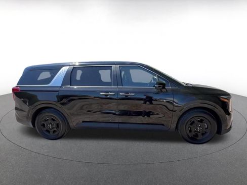 Used 2026 Kia Carnival FWD image 16