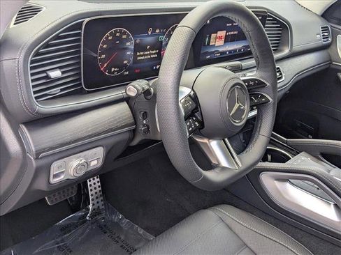 New 2025 Mercedes-Benz GLS 450 4MATIC image 3