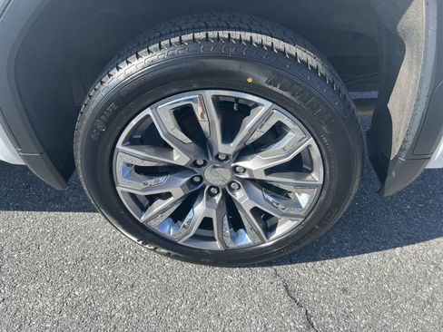 Used 2023 GMC Sierra 1500 Denali w/ Denali Reserve Package image 12