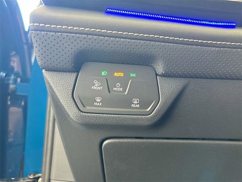 New 2025 Volkswagen Atlas Cross Sport SEL Premium R-Line image 16