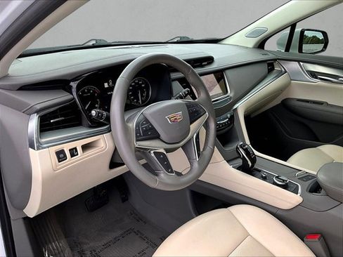 Used 2023 Cadillac XT5 Premium Luxury image 14