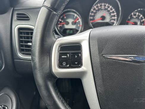 Used 2013 Chrysler 200 Touring image 11