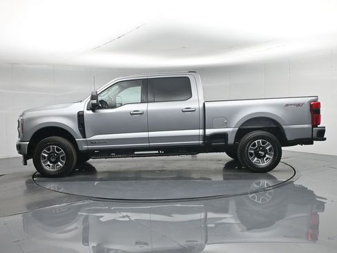 Used 2024 Ford F250 Lariat w/ Sport Appearance Package AWD/4WD image 29