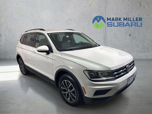 Used 2020 Volkswagen Tiguan SE w/ 3rd Row Seat Package AWD/4WD image 1