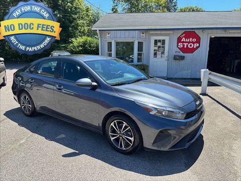 Used 2024 Kia Forte LXS FWD image 1
