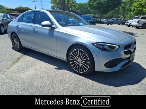 Used 2026 Mercedes-Benz C 300 Sedan image 4