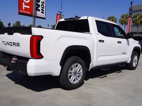 New 2026 Toyota Tundra SR5 image 8