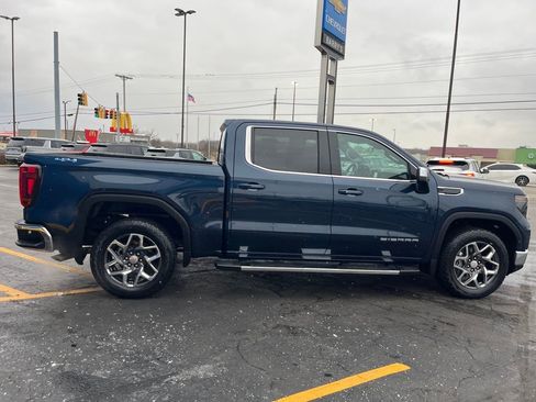 Used 2023 GMC Sierra 1500 SLE image 6