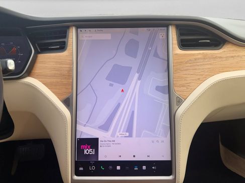 Used 2018 Tesla Model S AWD image 14
