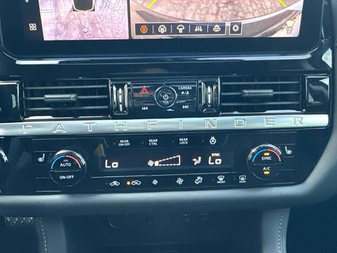 New 2026 Nissan Pathfinder SL w/ SL Premium Package AWD/4WD image 33