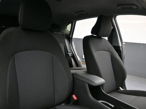 Certified 2025 Hyundai Kona SEL AWD/4WD image 13