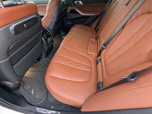 Used 2026 BMW X5 sDrive40i w/ Executive Package RWD image 17