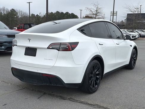 Used 2021 Tesla Model Y Long Range image 5