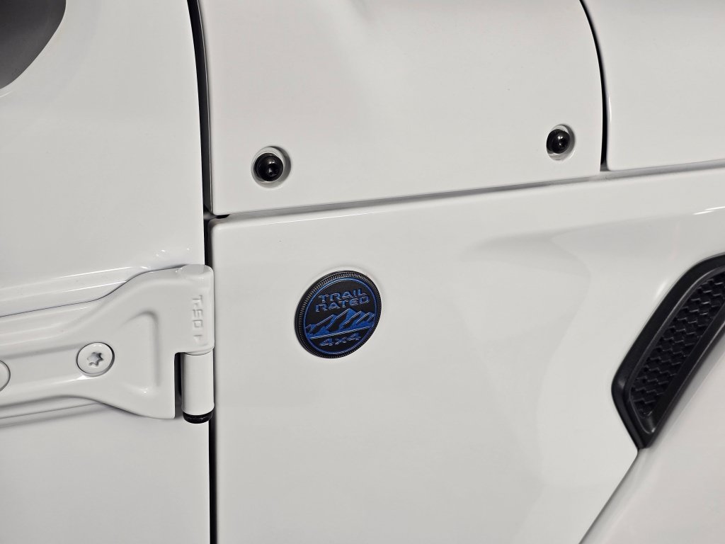 Used 2024 Jeep Wrangler Unlimited AWD/4WD image 40