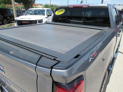 Used 2019 GMC Sierra 1500 SLT w/ SLT Premium Plus Package AWD/4WD image 31