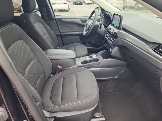 Used 2025 Ford Escape Active AWD/4WD image 12
